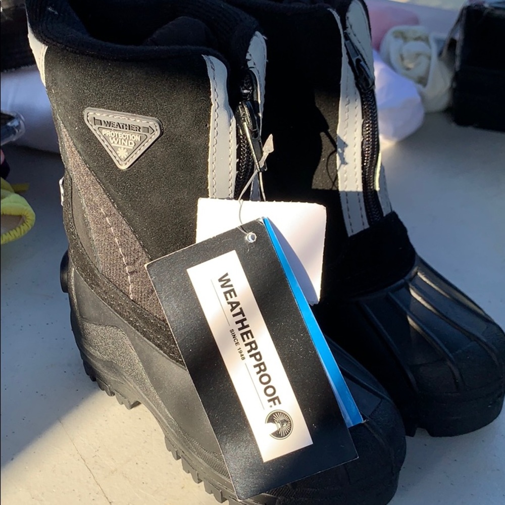 Snow Boots